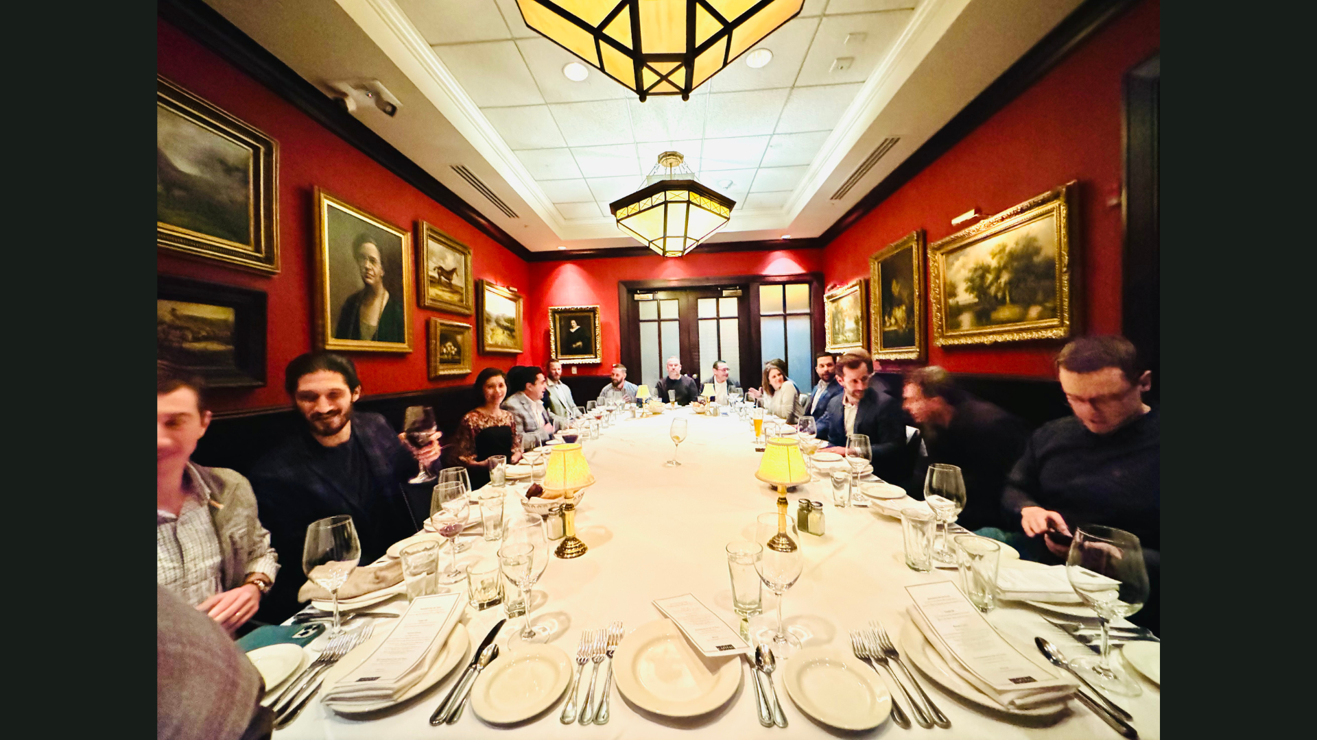 Private dining room · pre-dinner